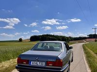 Gebraucht BMW 730 220 PS (161 kW) 1992 Grau Limousine
