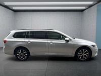 Gebraucht VW Passat 150 PS (110 kW) 2024 Silber Kombi