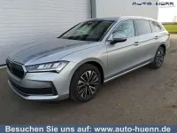 Nuova Skoda Superb Selection 193 CV (141 kW) 2025 Argento Station wagon