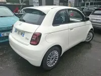 Gebraucht Fiat 500e Basis 69 kW (95 PS) 2023 Weiß Kleinwagen