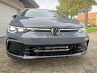 gebraucht VW Golf VIII Kombi R-Line Neuwagen 15Km • DSG Standheizung Navi