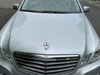Gebraucht Mercedes E200 Avantgarde 184 PS (135 kW) 2009 Silber Limousine