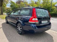 gebraucht Volvo V70 Kombi /Autom/1.Hd/Leder/Klima/Navi/FSE/Xenon