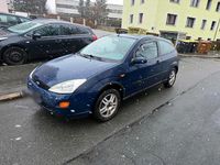 Gebraucht Ford Focus 75 PS (55 kW) 2000 Blau Kleinwagen