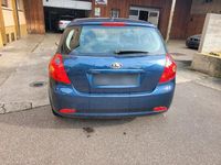 Gebraucht Kia Ceed 108 PS (79 kW) 2007 Blau Kleinwagen