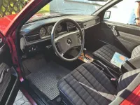 Gebraucht Mercedes 190 122 PS (89 kW) 1989 Rot Limousine