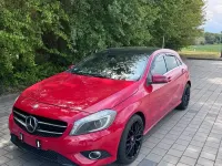 Gebraucht Mercedes A160 120 PS (88 kW) 2012 Rot Kleinwagen