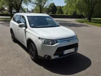 Gebraucht Mitsubishi Outlander Diamant Edition 150 PS (110 kW) 2015 Weiß SUV