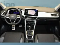 Gebraucht VW T-Roc 150 PS (110 kW) 2025 Grau SUV