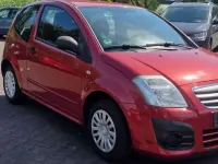 Gebraucht Citroën C2 Tonic 60 PS (44 kW) 2009 Farbe luziferrot/metallic Kleinwagen