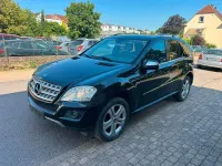 Gebraucht Mercedes ML300 204 PS (150 kW) 2010 Schwarz SUV