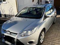 Gebraucht Ford Focus Ambiente 101 PS (74 kW) 2014 Silber Kombi