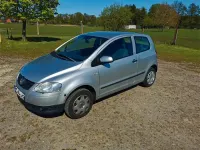 Używany VW Fox 54 KM (39 kW) 2005 Szary Hatchback