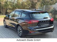 Gebraucht Ford Focus Titanium 155 PS (114 kW) 2024 Schwarz Limousine