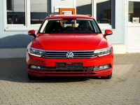 Gebraucht VW Passat Comfortline 120 PS (88 kW) 2018 Rot Kombi
