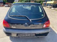 Usata Ford Fiesta 60 CV (44 kW) 2001 Nero Utilitaria