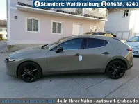 Neu Mazda 3 Homura-Line 140 PS (102 kW) 2026 Zircon sand Limousine