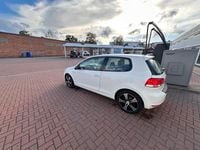 Gebraucht VW Golf VI 80 PS (58 kW) 2010 Weiß Kleinwagen