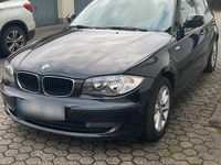 Gebraucht BMW 118 143 PS (105 kW) 2009 Schwarz Kleinwagen