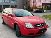 Begagnad Opel Vectra 122 HK (89 kW) 2004 Röd Kombi