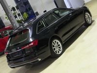 Gebraucht Audi A4 Advanced 204 PS (150 kW) 2022 Mythos black (metallic) Kombi