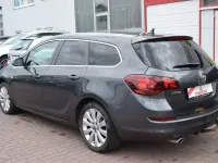 Gebraucht Opel Astra Innovation 140 PS (102 kW) 2011 Grau Kombi