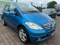 Gebraucht Mercedes A180 Avantgarde 109 PS (80 kW) 2009 Blau Limousine