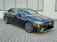 Gebraucht Mercedes E220 194 PS (142 kW) 2019 Schwarz Limousine