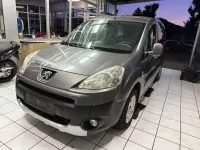 Gebraucht Peugeot Partner Tendance 92 PS (67 kW) 2011 Other Van / Kleinbus