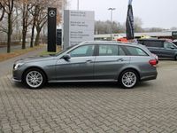 gebraucht Mercedes E220 - E220 T BlueTEC Avantgarde+ Automatik+NAVI+LED+