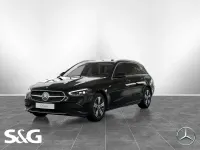 Gebraucht Mercedes C300e Avantgarde 313 PS (230 kW) 2025 Unilack schwarz Kombi