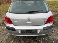 Gebraucht Peugeot 307 109 PS (80 kW) 2001 Silber Limousine