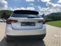 Gebraucht Skoda Fabia Selection 95 PS (69 kW) 2024 Brilliantsilber metallic Kleinwagen
