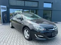 Gebraucht Opel Astra Exklusiv 170 PS (125 kW) 2015 Schwarz Kombi