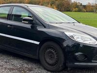 Gebraucht Ford Focus Ambiente 101 PS (74 kW) 2014 Schwarz Kombi