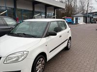 Gebraucht Skoda Fabia 75 PS (55 kW) 2009 Weiß Kleinwagen