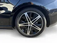Gebraucht Mercedes B200 150 PS (110 kW) 2024 Schwarz Kleinwagen