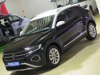 Gebraucht VW T-Roc Style 150 PS (110 kW) 2024 Deep black pearlescent (metallic) SUV