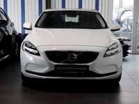 gebraucht Volvo V40 T3 2.0 MOMENTUM LED/NAVI/WINTER-PAKET/TEMPOM