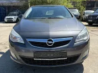 Używany Opel Astra Edition 95 KM (69 kW) 2010 Szary Sedan/Limuzyna