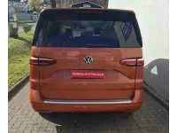 Gebraucht VW Multivan S 136 PS (100 kW) 2022 Energetic orange (metallic) Van / Kleinbus