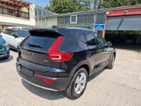 Gebraucht Volvo XC40 Momentum 150 PS (110 kW) 2020 Schwarz SUV