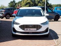 Używany Ford Focus Titanium 125 KM (91 kW) 2022 Biały Sedan/Limuzyna