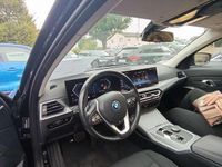 Gebraucht BMW 320e 163 PS (119 kW) 2022 Kombi