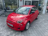 Neu Fiat 500e Red 69 kW (95 PS) 2026 Rot Kleinwagen