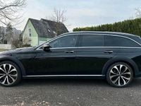 Gebraucht Mercedes E220 AMG 194 PS (142 kW) 2019 Schwarz Limousine