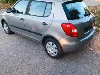 Gebraucht Skoda Fabia 70 PS (51 kW) 2010 Silber Kleinwagen