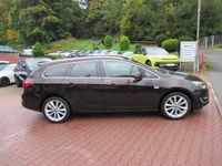 gebraucht Opel Astra Sports Tourer*Leder*Klima*SHZ*Navi*Xenon