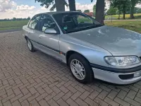 Gebraucht Opel Omega 120 PS (88 kW) 1999 Silber Limousine