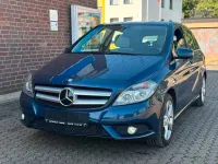 Gebraucht Mercedes B180 122 PS (89 kW) 2012 Blau Kleinwagen